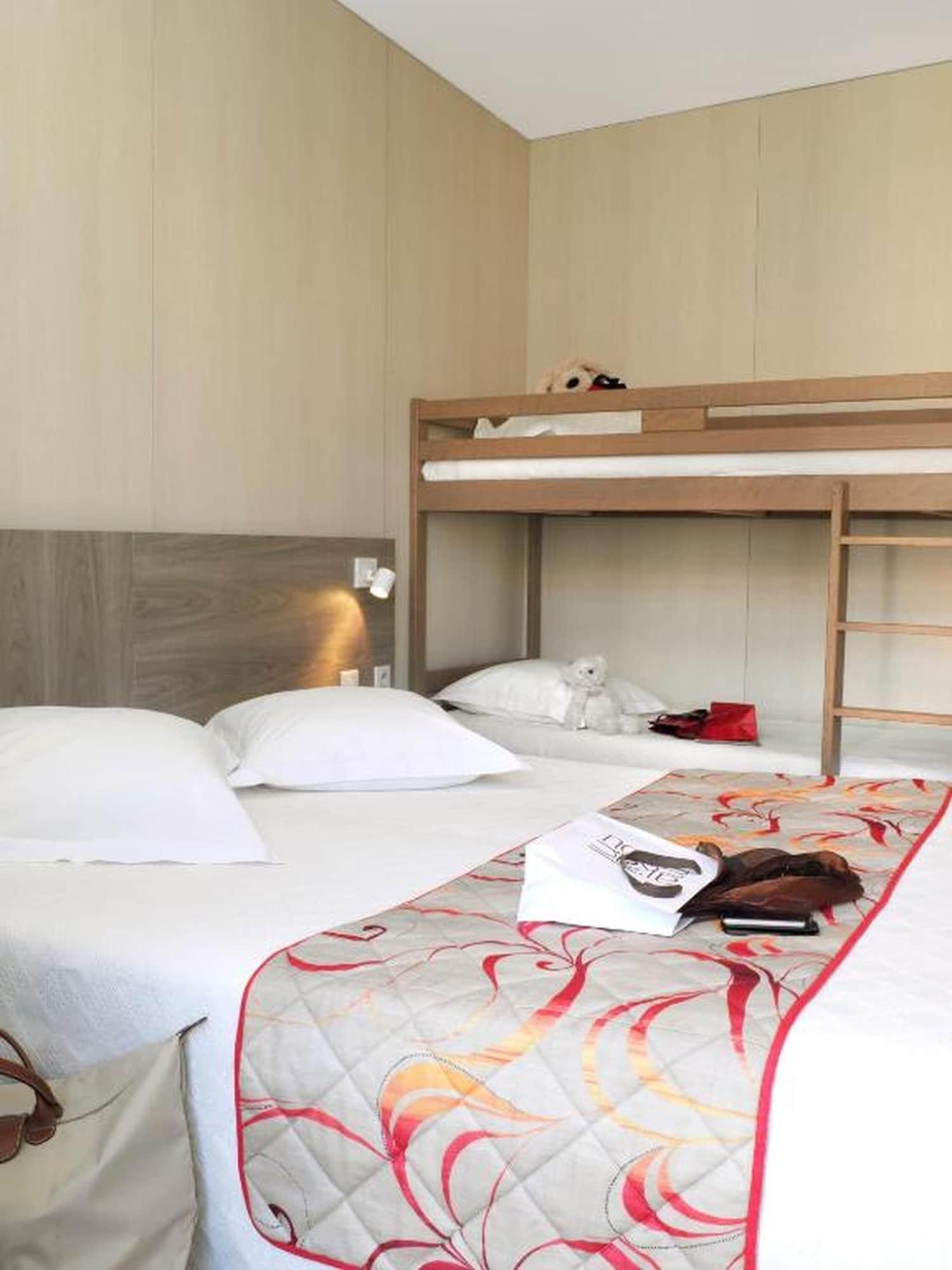 Brit Hotel Confort Le Revest 생트막시메 외부 사진