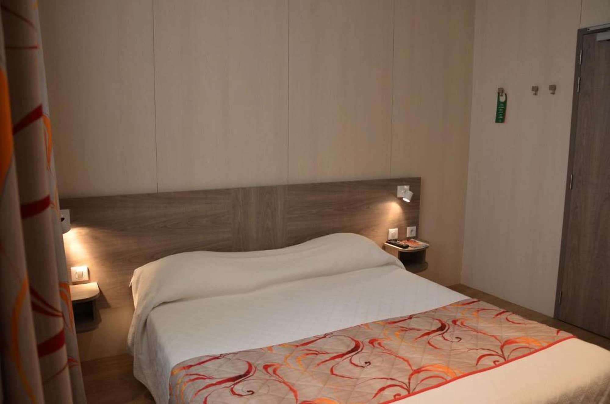 Brit Hotel Confort Le Revest 생트막시메 외부 사진