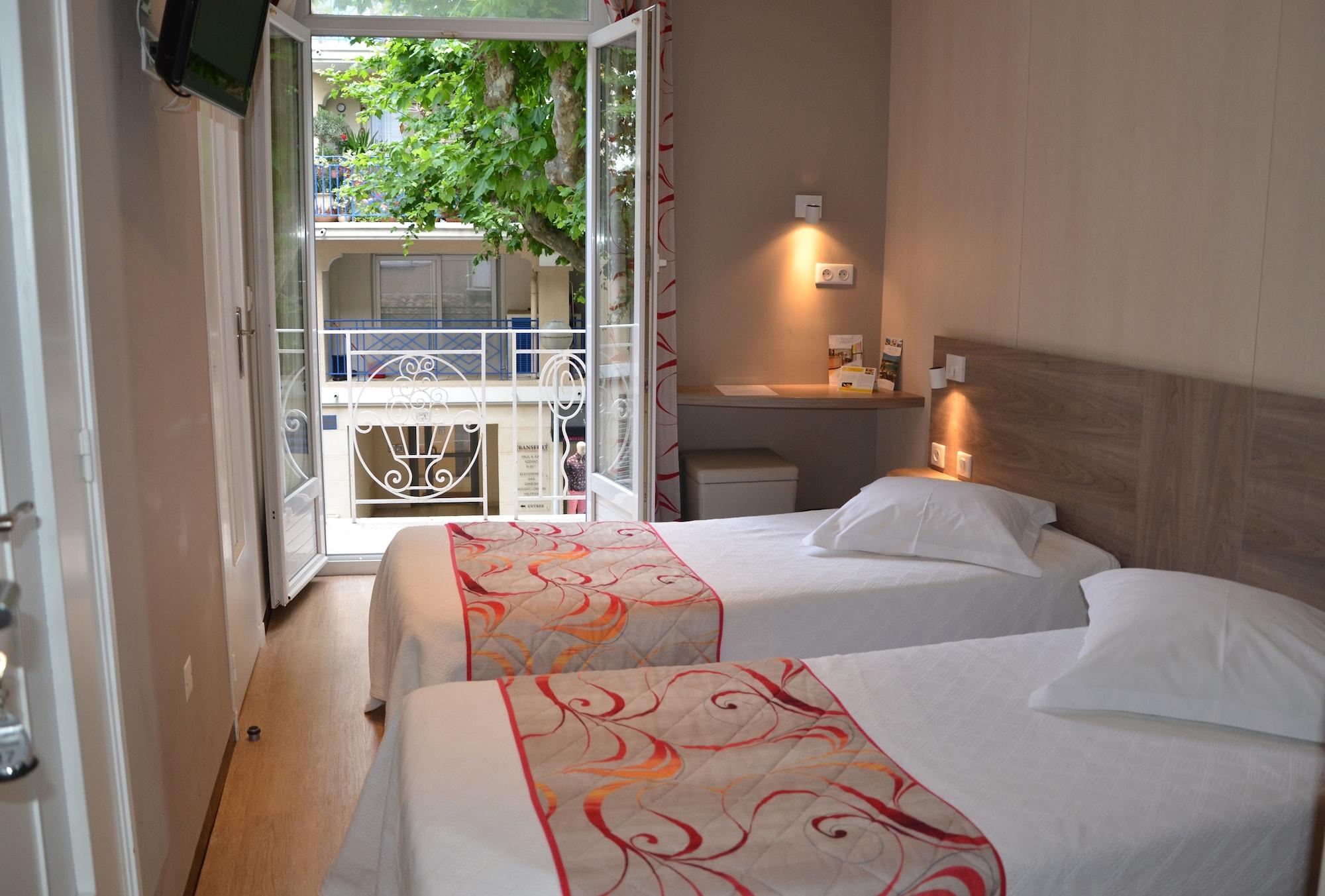 Brit Hotel Confort Le Revest 생트막시메 외부 사진