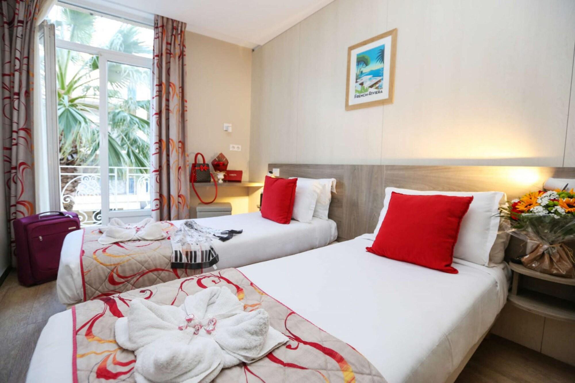 Brit Hotel Confort Le Revest 생트막시메 외부 사진