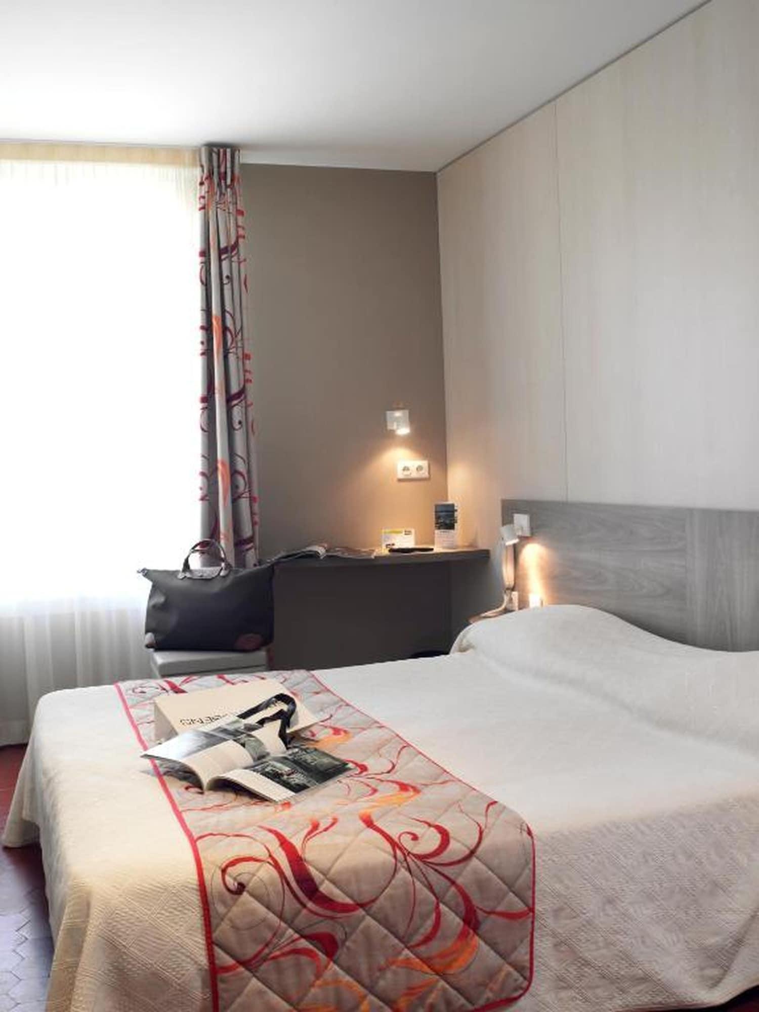 Brit Hotel Confort Le Revest 생트막시메 외부 사진