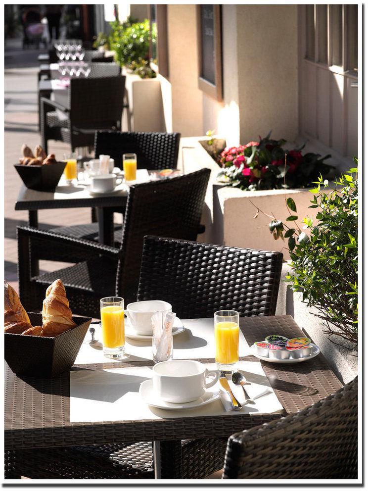 Brit Hotel Confort Le Revest 생트막시메 외부 사진